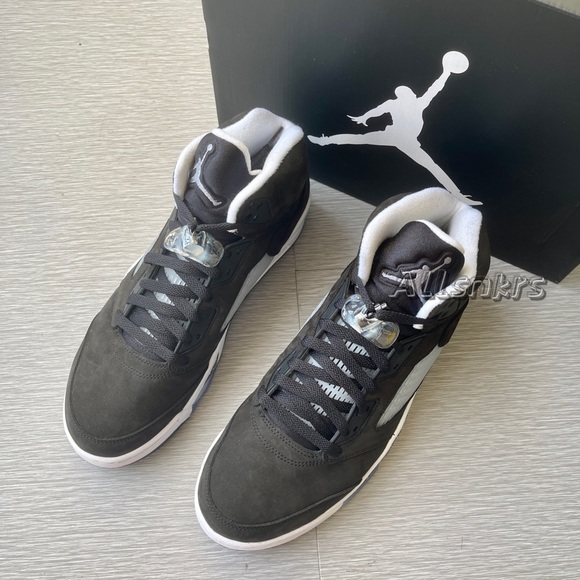 Air Jordan 5 Retro Moonlight Oreo Men’s Black Light Blue White - Picture 4 of 4